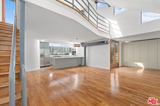 1015 Marine St in Santa Monica, CA - Building Photo - Building Photo