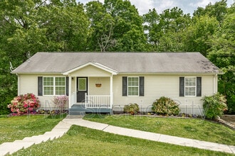 343 Pine St in Ringgold, GA - Building Photo - Building Photo