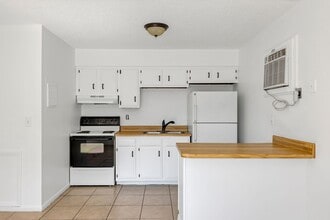 506 NE 28th Ave in Ocala, FL - Building Photo - Building Photo