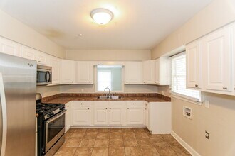 1172 Oak Ridge Dr in Memphis, TN - Building Photo - Building Photo