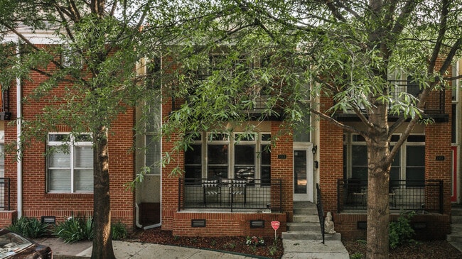 property at 225 W 17th St