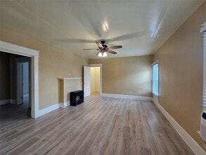 1006 Grandview Ave in Dallas, TX - Building Photo - Building Photo