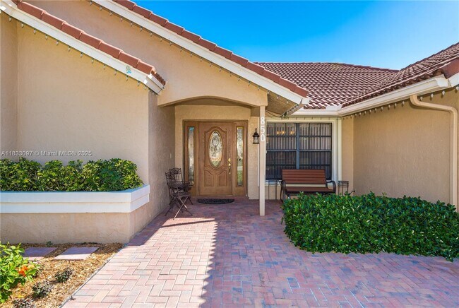 850 Amherst Ave in Davie, FL - Building Photo - Building Photo