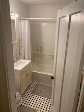 62 Egmont, Unit 1 in Brookline, MA - Building Photo - Building Photo