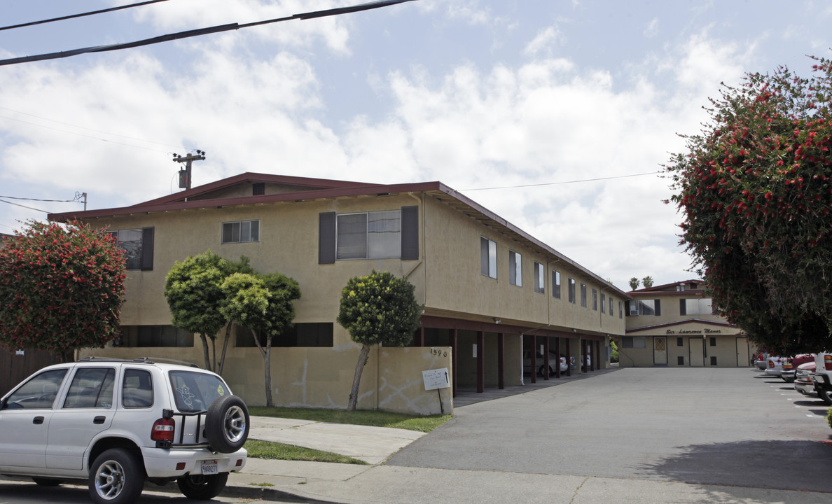 1590 162nd Ave in San Leandro, CA - Building Photo