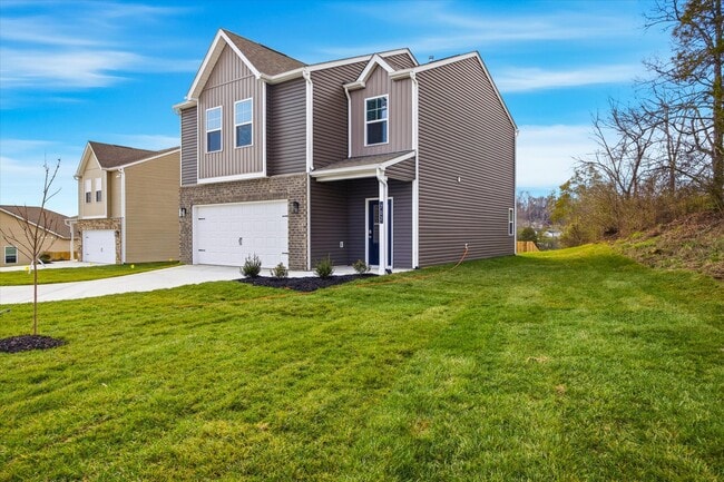 702 N Saulsbury Ln in Clinton, TN - Building Photo - Building Photo