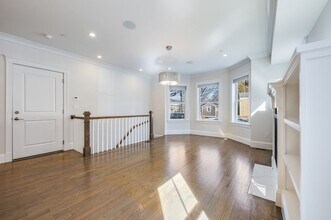 8 Enterprise St in Boston, MA - Building Photo - Building Photo