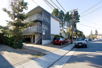 23 N Ellsworth Ave in San Mateo, CA - Building Photo - Building Photo