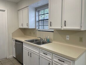 2609 Cheyenne Dr in Brenham, TX - Building Photo - Building Photo