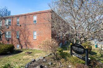 Penn Lee Court Apartments in Philadelphia, PA - Building Photo - Building Photo