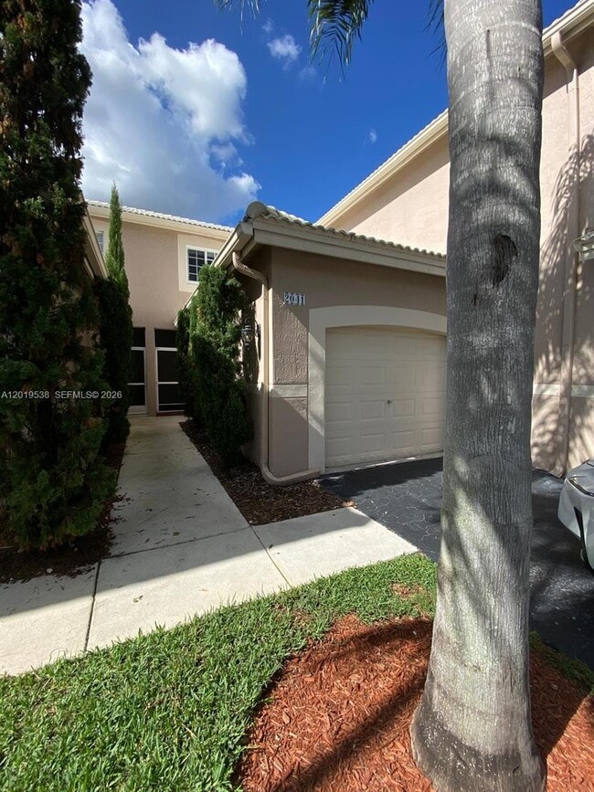 property at 2041 Pompeii Ct