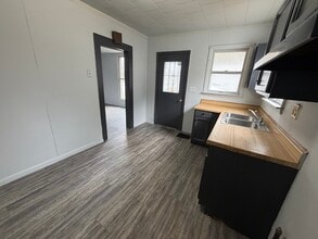 1002 W Williams St in Danville, IL - Building Photo - Building Photo