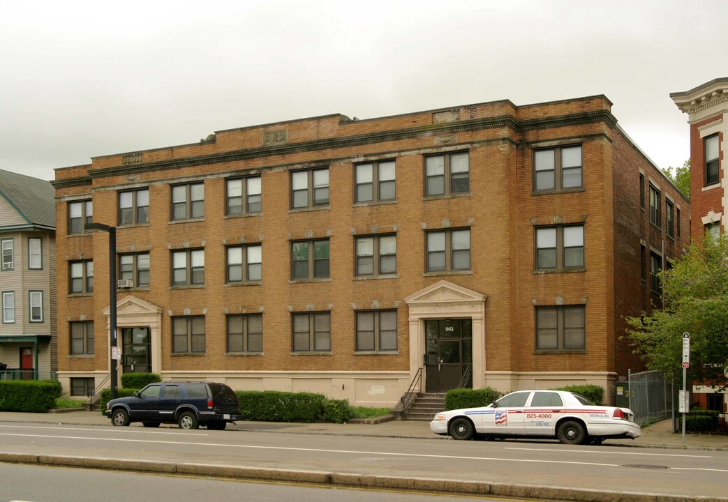 961-965 Blue Hill Ave in Boston, MA - Foto de edificio