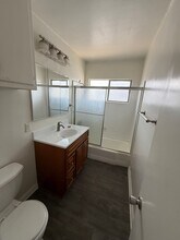 R06-025-MF in Downey, CA - Building Photo - Interior Photo