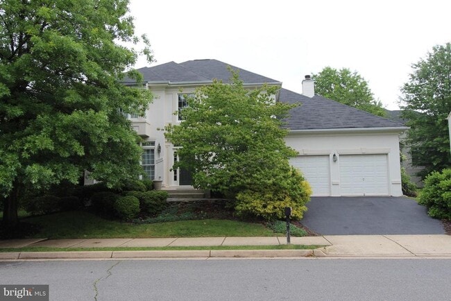 property at 8308 Wolftrap Rd