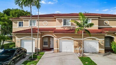 7923 N Southwood Cir in Davie, FL - Building Photo - Building Photo