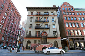 1 Jay St in New York, NY - Building Photo - Building Photo