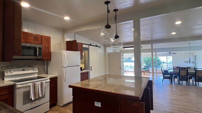 property at 128 Aliiolani St