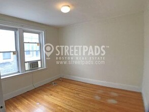 119 Sutherland Rd in Boston, MA - Building Photo - Building Photo