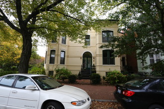 1305 E Capitol St NE in Washington, DC - Building Photo - Building Photo