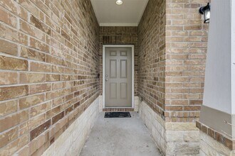 8127 Running Brook Ln in Richmond, TX - Building Photo - Building Photo