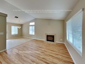 1108 Cinnabar Way in Vacaville, CA - Foto de edificio - Building Photo
