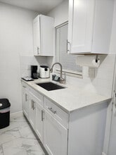 3202 River Cove Dr in Tampa, FL - Building Photo - Building Photo