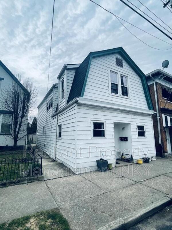 Unavailable Property at 805 Oak St in Ludlow, KY Listing Removed