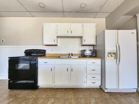 9 Dexter Rd, Unit 1 in Corinna, ME - Building Photo