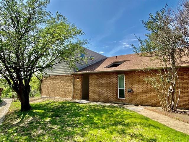property at 2023 Springwood Pl
