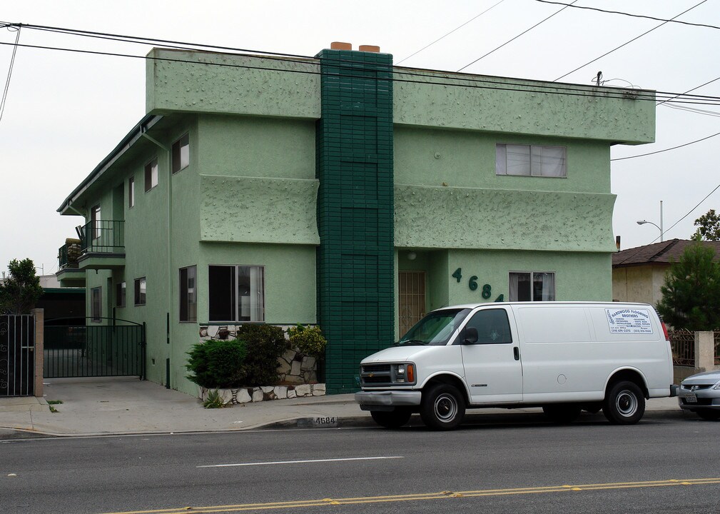 4684 W 120th St in Hawthorne, CA - Building Photo