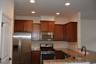 102 Brier Crossings Loop in Durham, NC - Building Photo - Building Photo