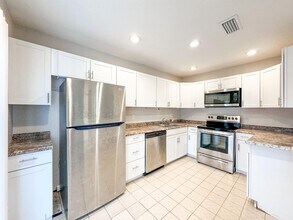 1873 N Congress Ave in West Palm Beach, FL - Building Photo - Building Photo