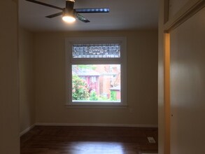 721 Chislett St-Unit -1 in Pittsburgh, PA - Foto de edificio - Building Photo