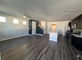 7312 Acela Trl in Austin, TX - Building Photo