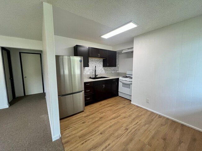 property at 485 Waianuenue Ave