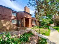 2685 S Dayton Way in Denver, CO - Building Photo - Building Photo