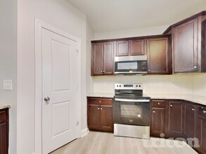 232 Highcroft Cir in Benson, NC - Building Photo - Building Photo