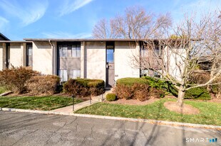 73 Courtland Ave in Stamford, CT - Building Photo