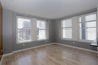 1BR, 1BA - 773 SF - Metro 417 Apartments in Los Angeles, California
