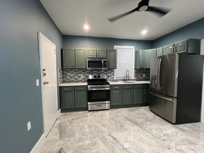 160 Silver Ave in Hillside, NJ - Building Photo - Building Photo
