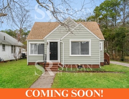 705 Beach Rd in Hampton, VA - Building Photo