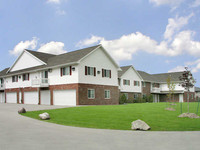 Ledgecrest Estates in De Pere, WI - Building Photo - Building Photo