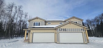 5013 W Sassy Ave in Wasilla, AK - Building Photo