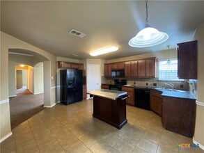 2101 Golden Eagle Dr in Killeen, TX - Building Photo - Building Photo