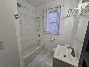 303 Fulton Ave in Jersey City, NJ - Building Photo - Building Photo