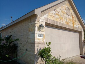 5742 Pampus Prairie Rd in Park Row, TX - Building Photo - Building Photo