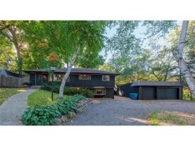 239 Byrondale Ave in Wayzata, MN - Building Photo