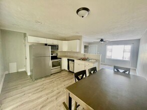 6313 Crestview Dr in South Park, PA - Building Photo - Building Photo