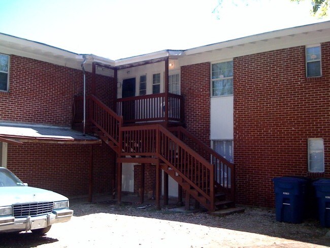 1511 W Woodlawn Ave in San Antonio, TX - Foto de edificio - Building Photo